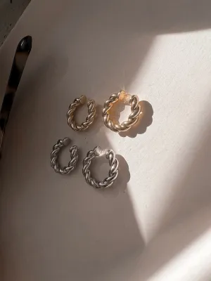 Mila ear cuffs *2 COLORS*