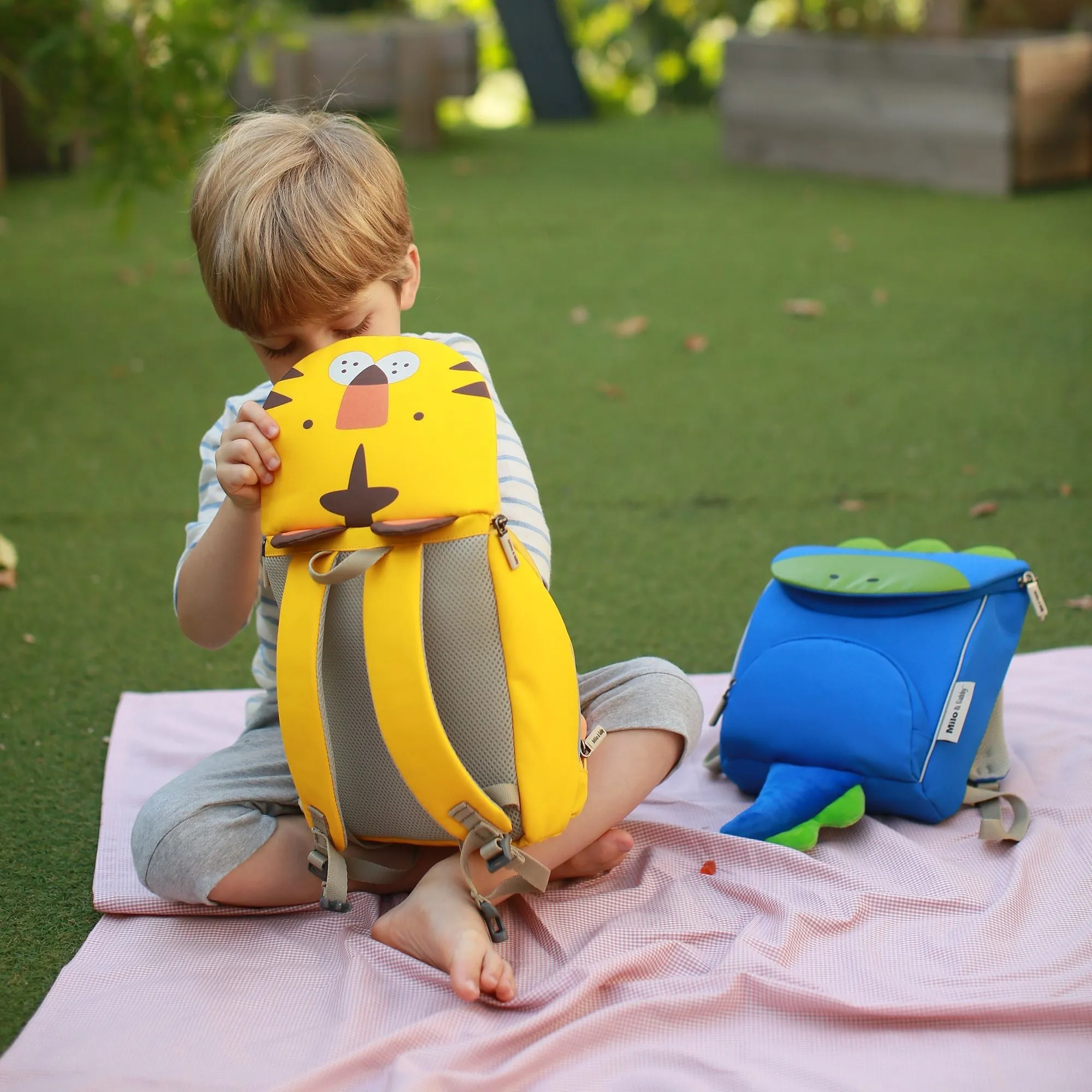 Milo & Gabby Insulated Backpack   Safety Strap