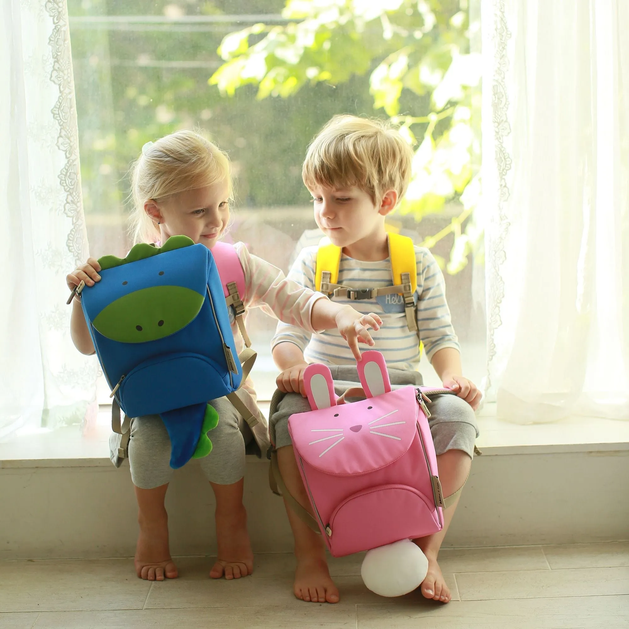 Milo & Gabby Insulated Backpack   Safety Strap
