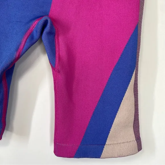 Nike Dri Fit Seamless Icon Clash Training Shorts. Size M