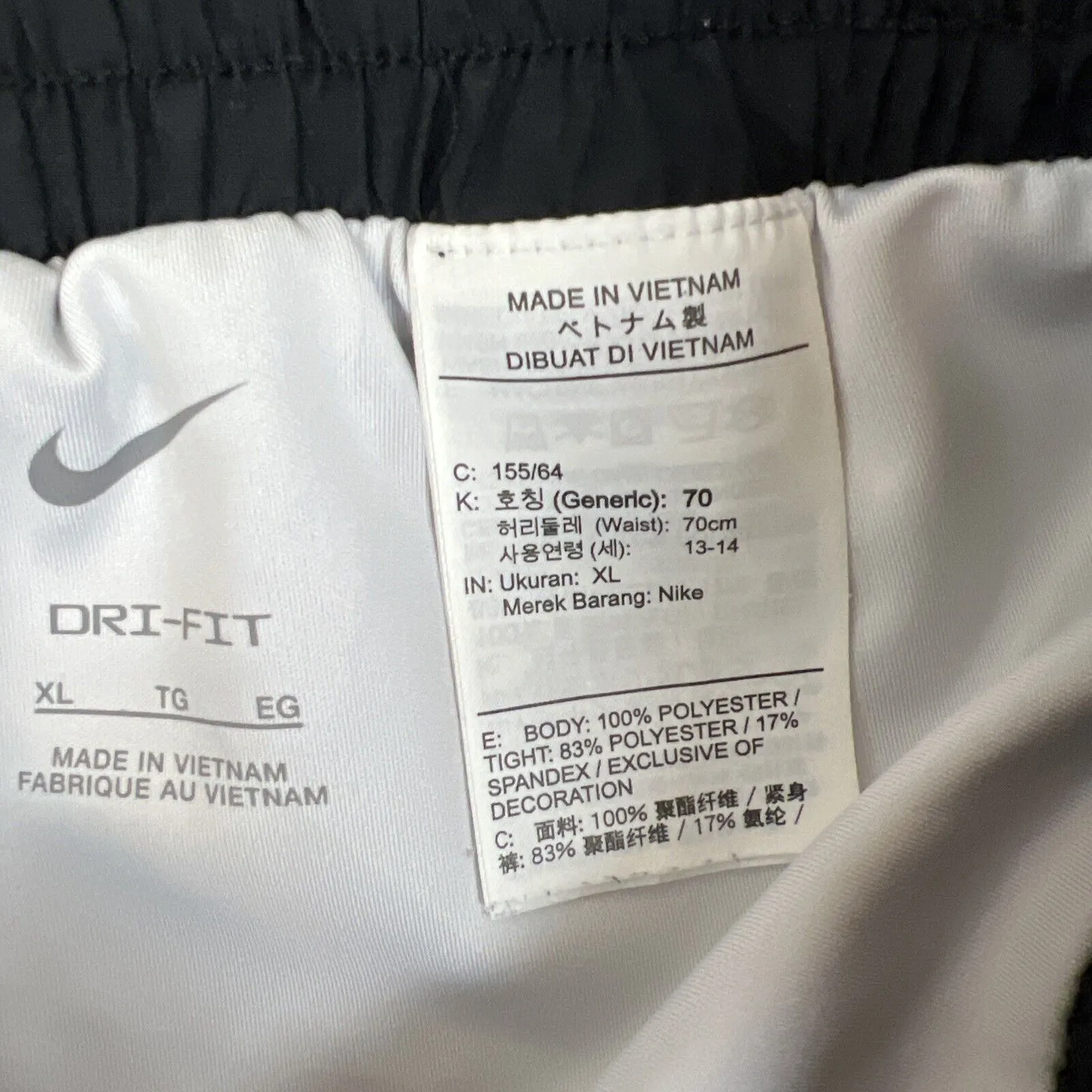 Nike Teens Activewear Shorts With Built In Tights Size 13-14 Years