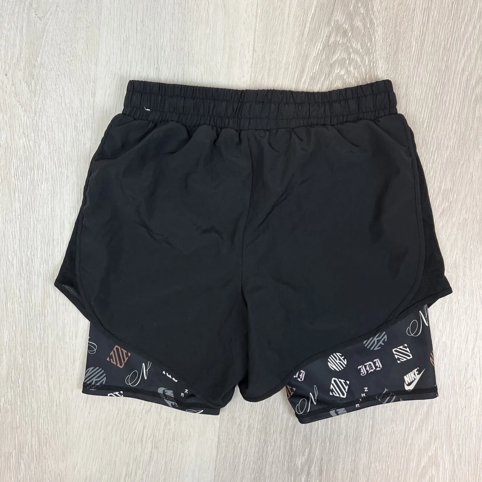 Nike Teens Activewear Shorts With Built In Tights Size 13-14 Years