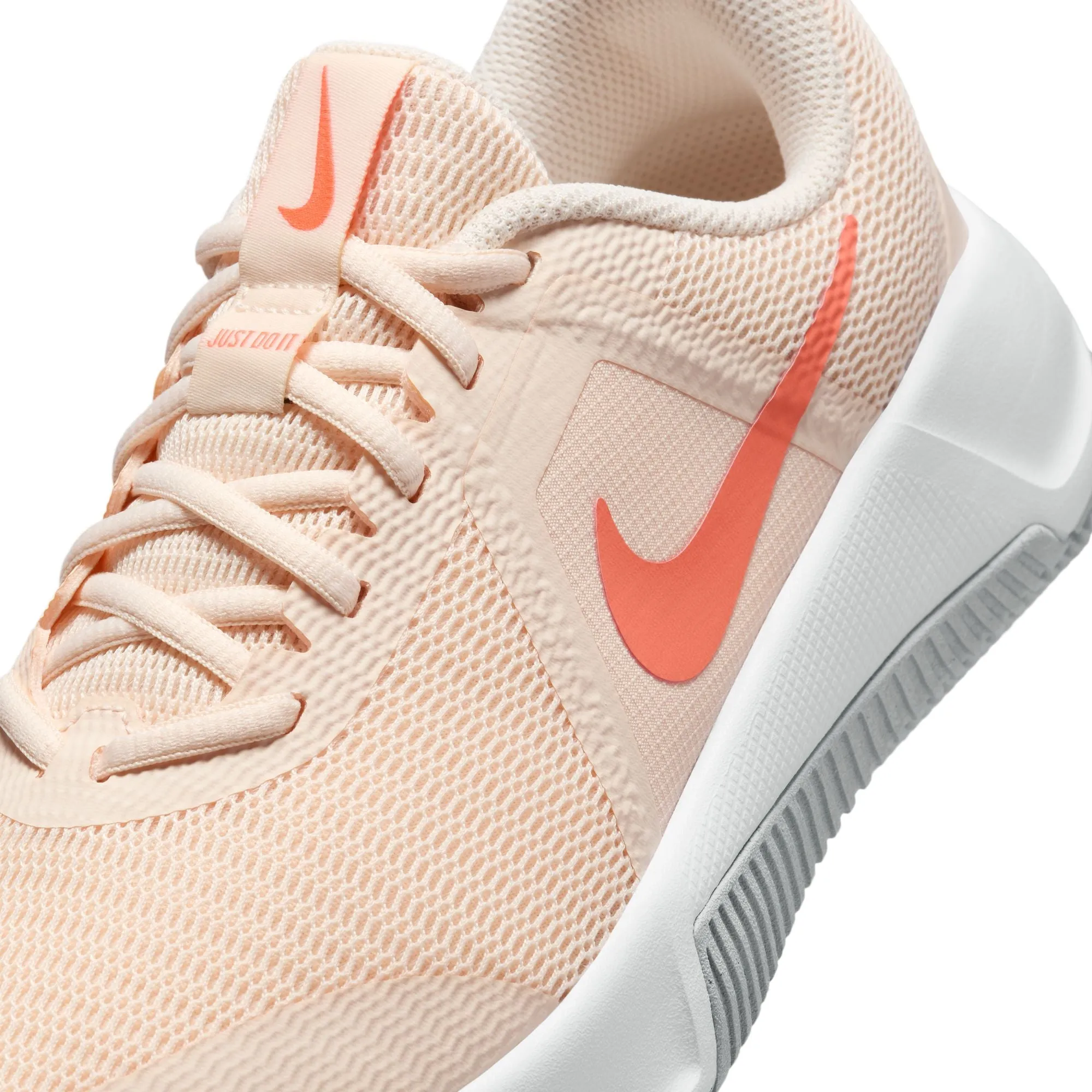 Nike Women MC Trainer 3 | FQ1830-800