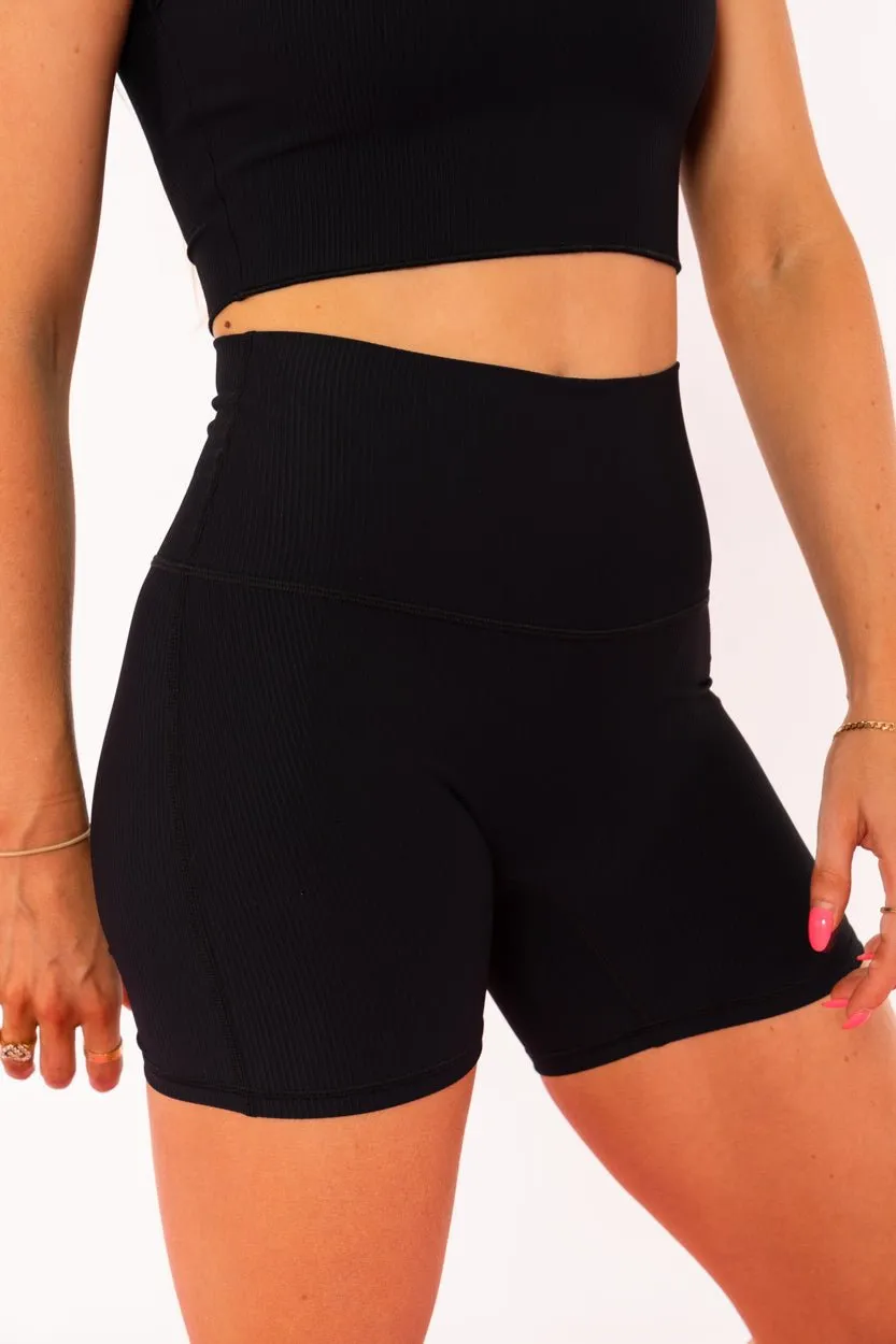 Noir 4" Bike Shorts
