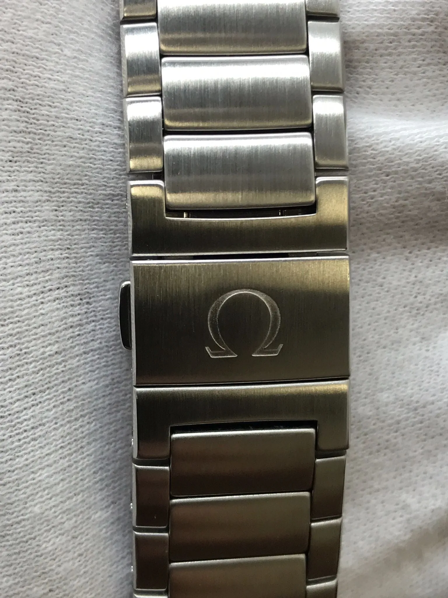 Omega Constellation Globemaster 130.33.39.21.03.001 Blue Dial Automatic Men's Watch