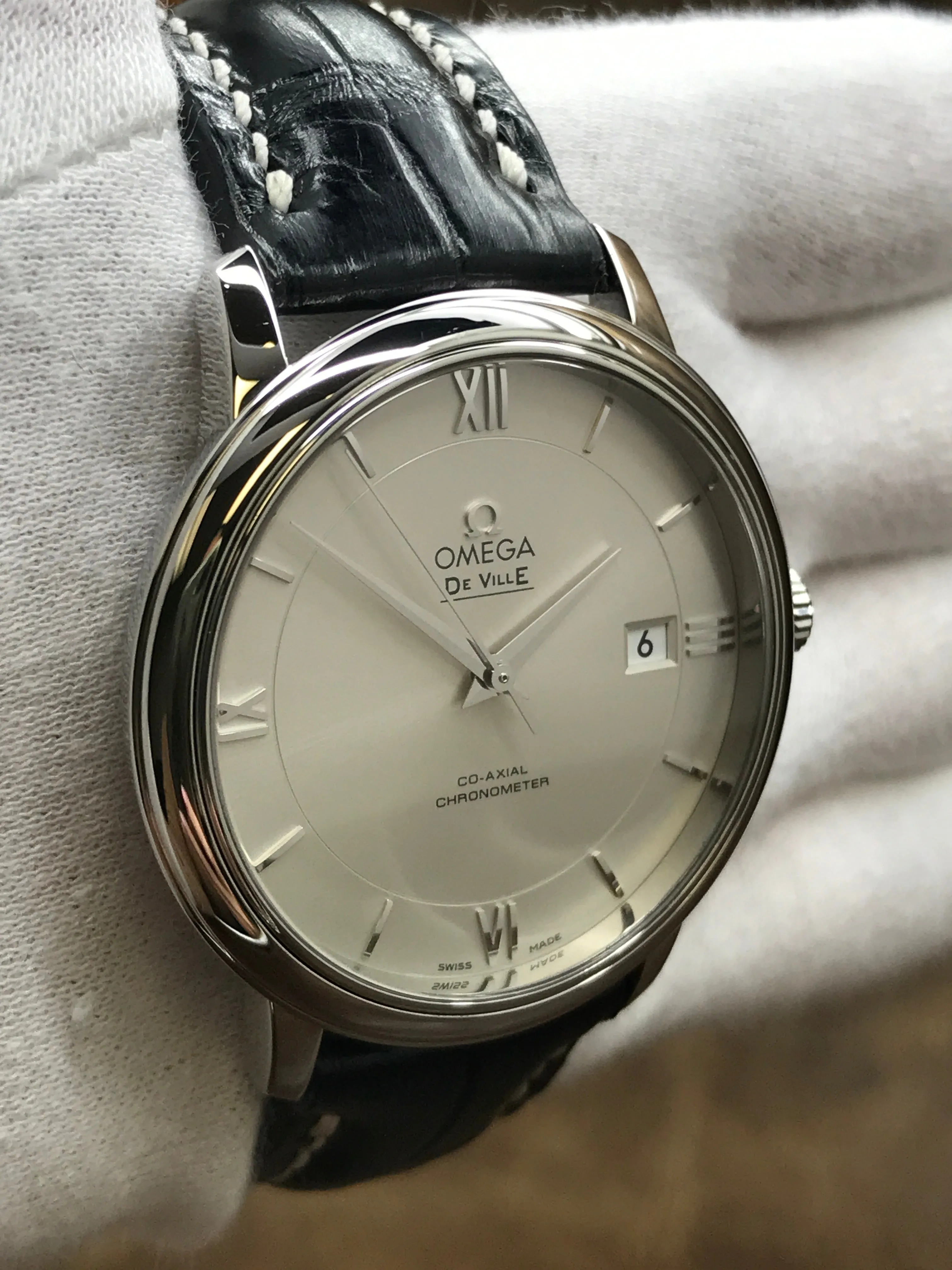 Omega De Ville Prestige 424.13.40.20.02.001 Silver Dial Automatic Men's Watch