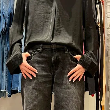 Over You Metal V Buckle Leather Belt