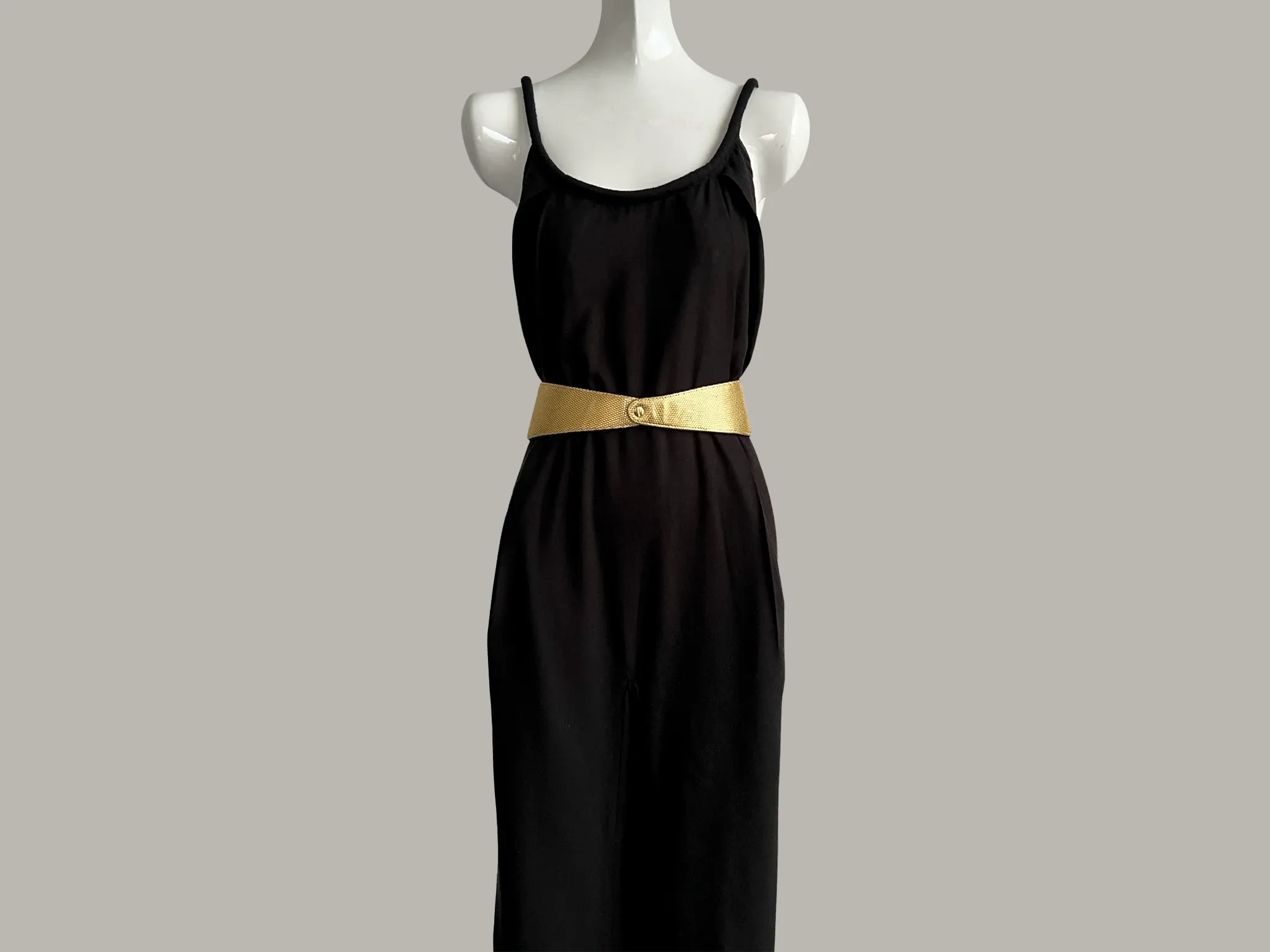 Reversible Crescent Belt in Gold Armour & Black Leather