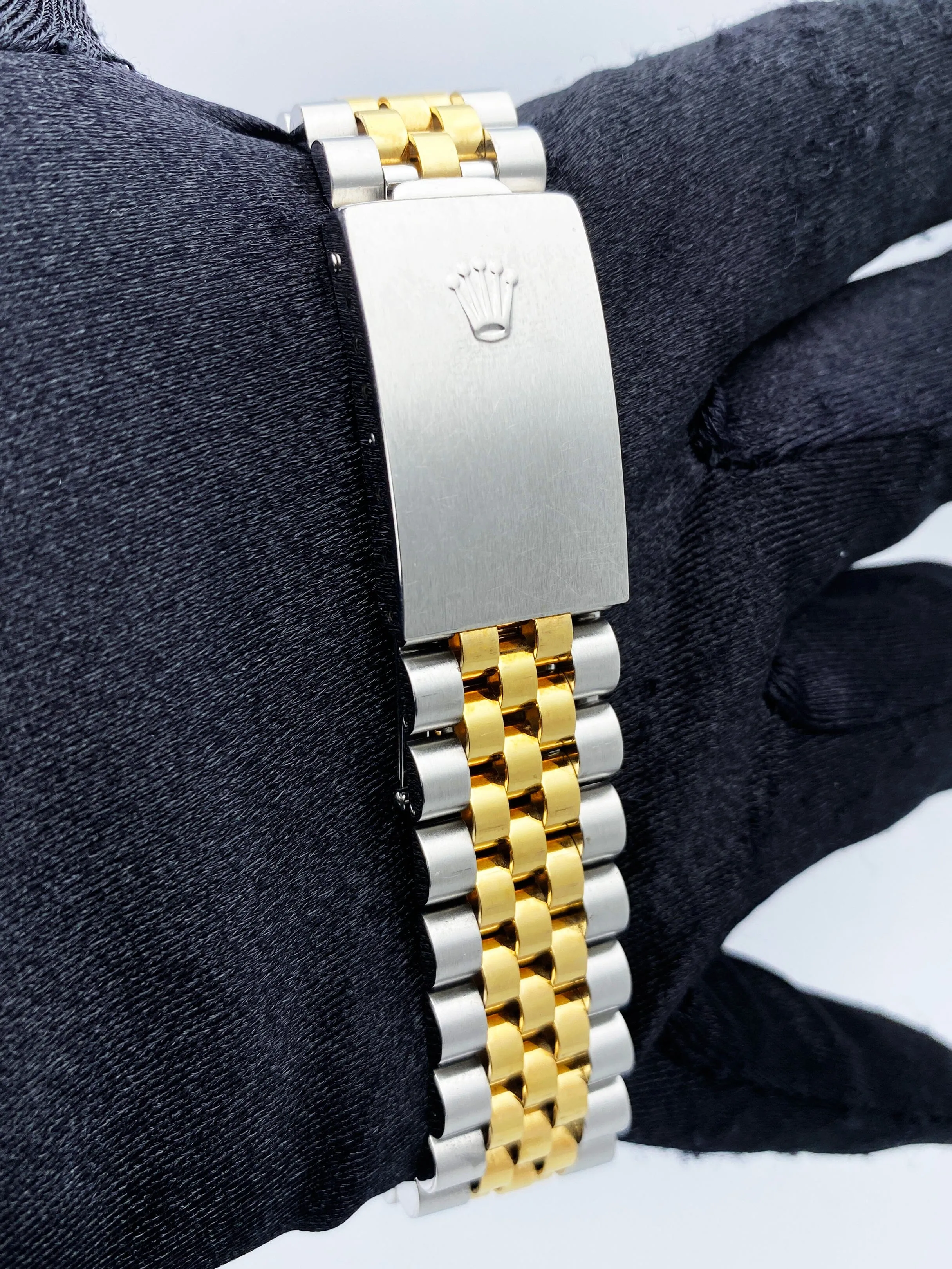 Rolex Datejust 16233 Diamond Dial Mens Watch
