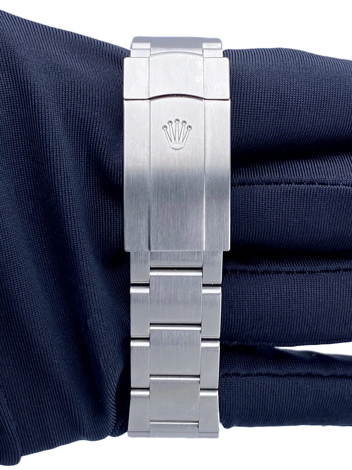Rolex Oyster Perpetual 126000 Green Dial Mens Watch Box Papers