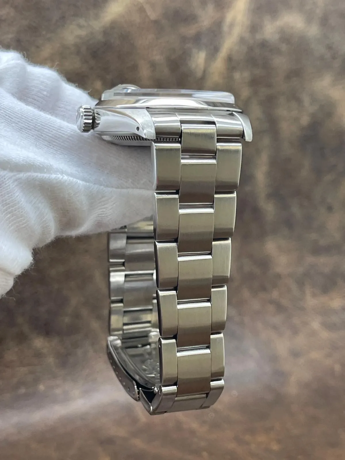 Rolex Oyster Perpetual Date 34mm 1500 Silver Dial Automatic Watch