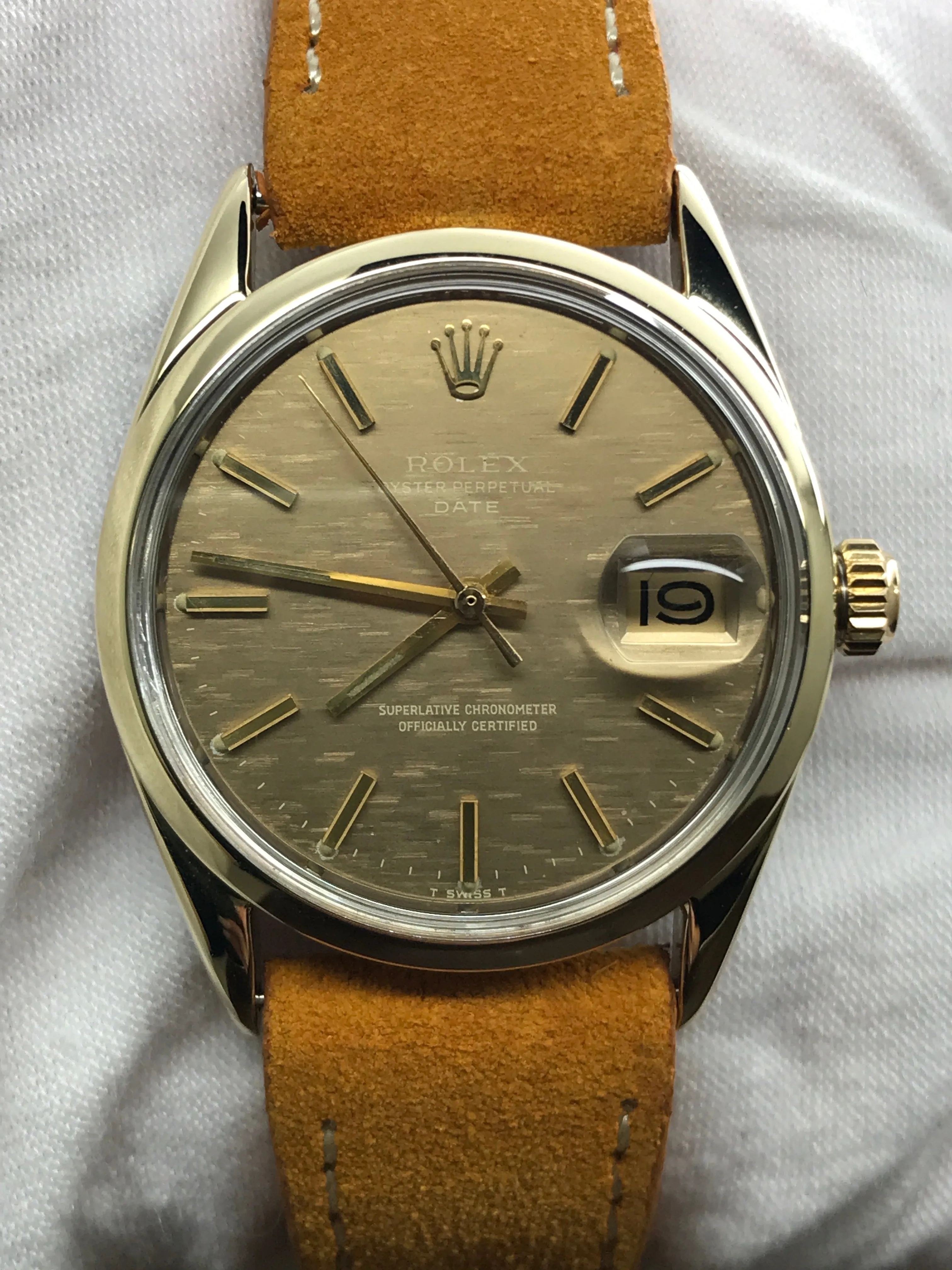 Rolex Oyster Perpetual Date 34mm 1550 Mosaic Champagne Dial Automatic Men's Watch
