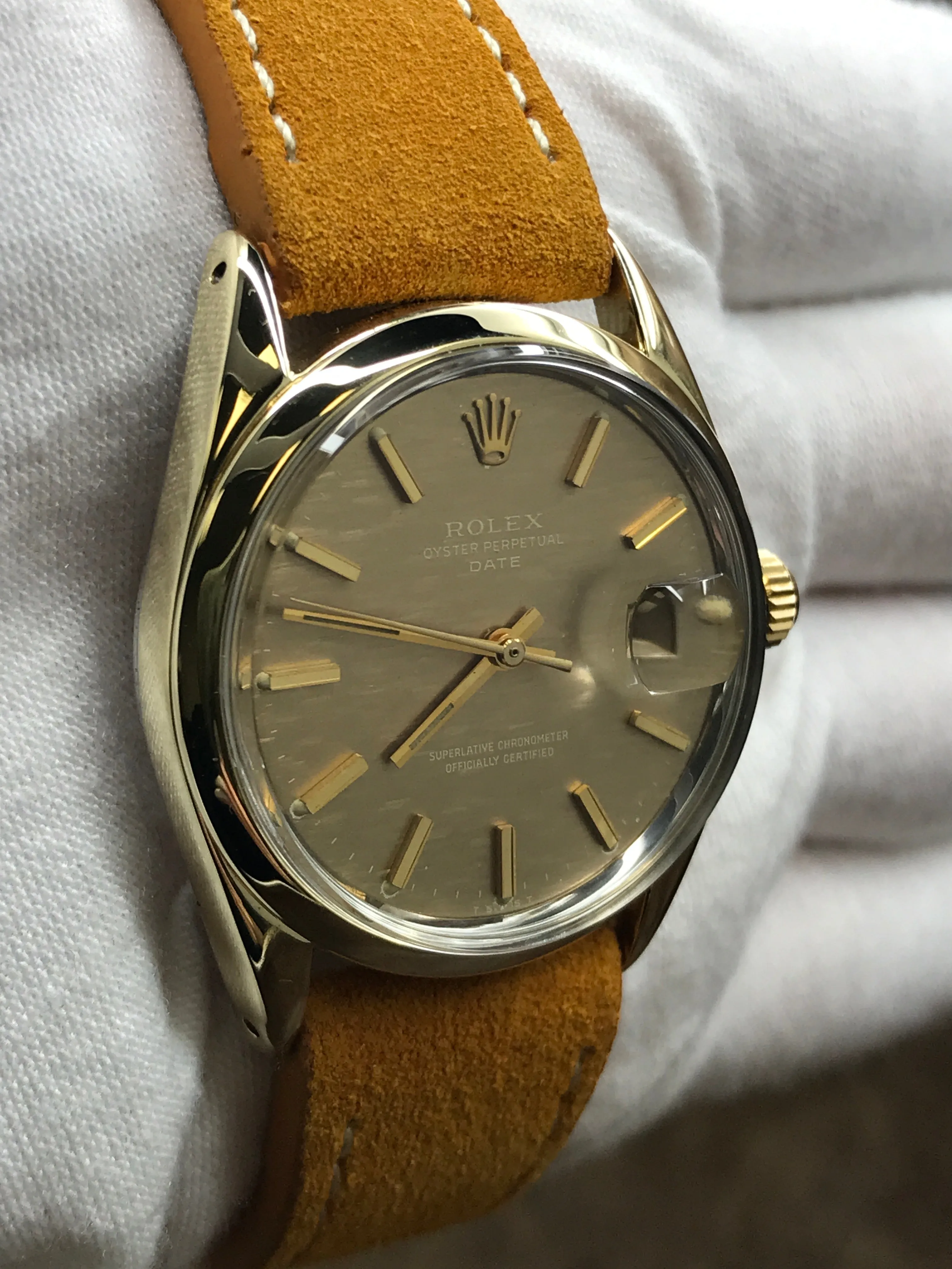 Rolex Oyster Perpetual Date 34mm 1550 Mosaic Champagne Dial Automatic Men's Watch