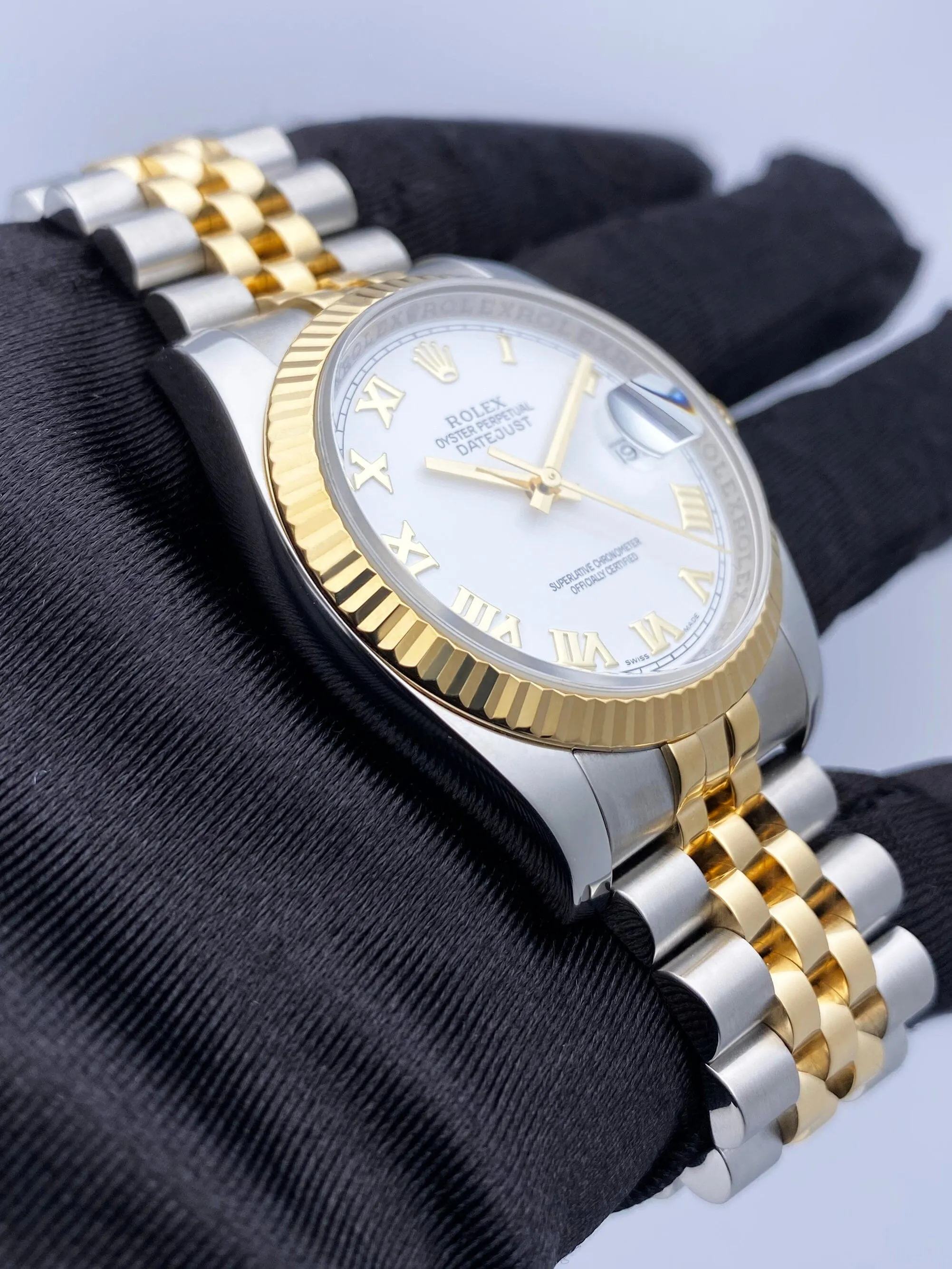 Rolex Oyster Perpetual Datejust 116233 White Dial Mens Watch