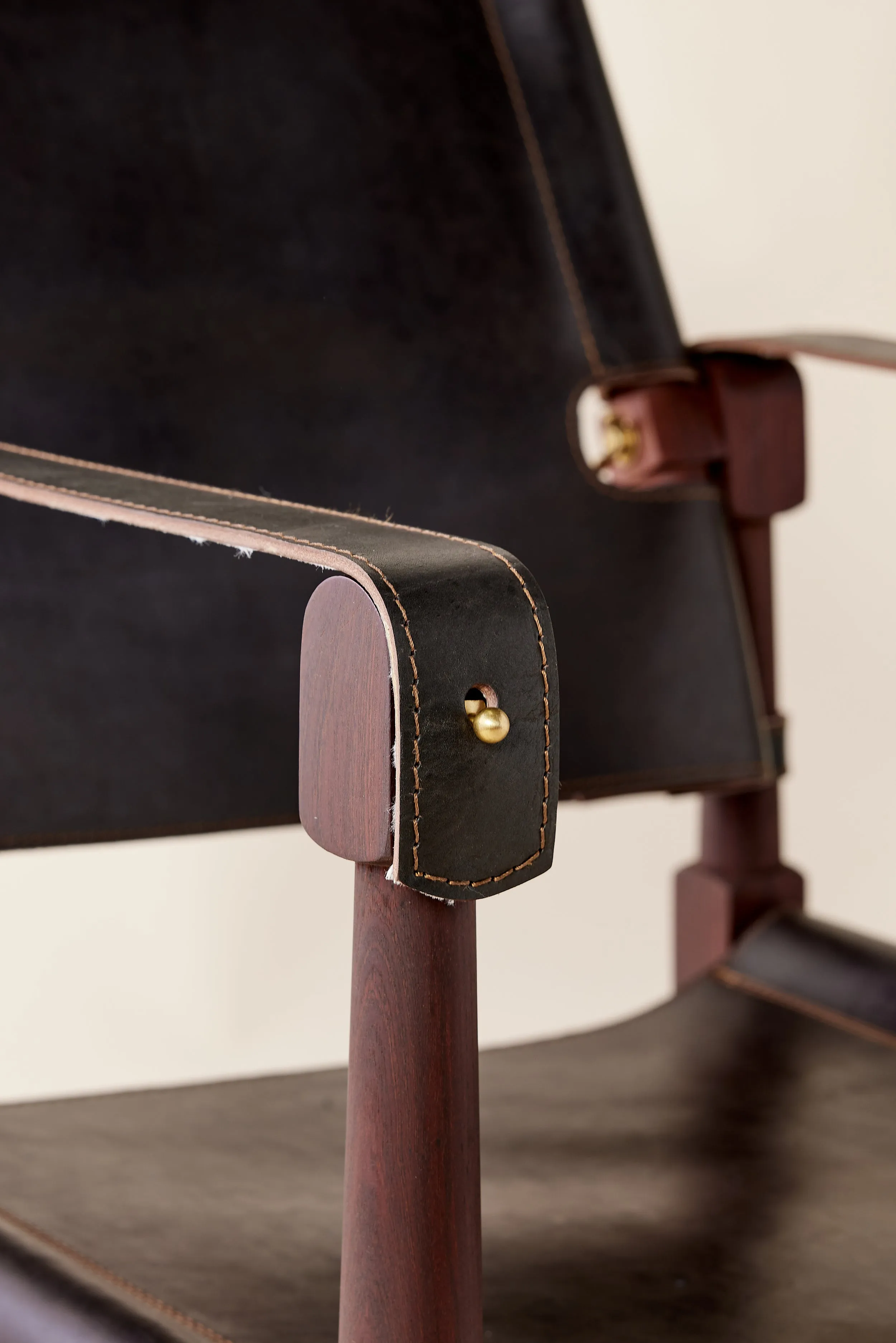 Roorkhee Portable Leather Arm Chair