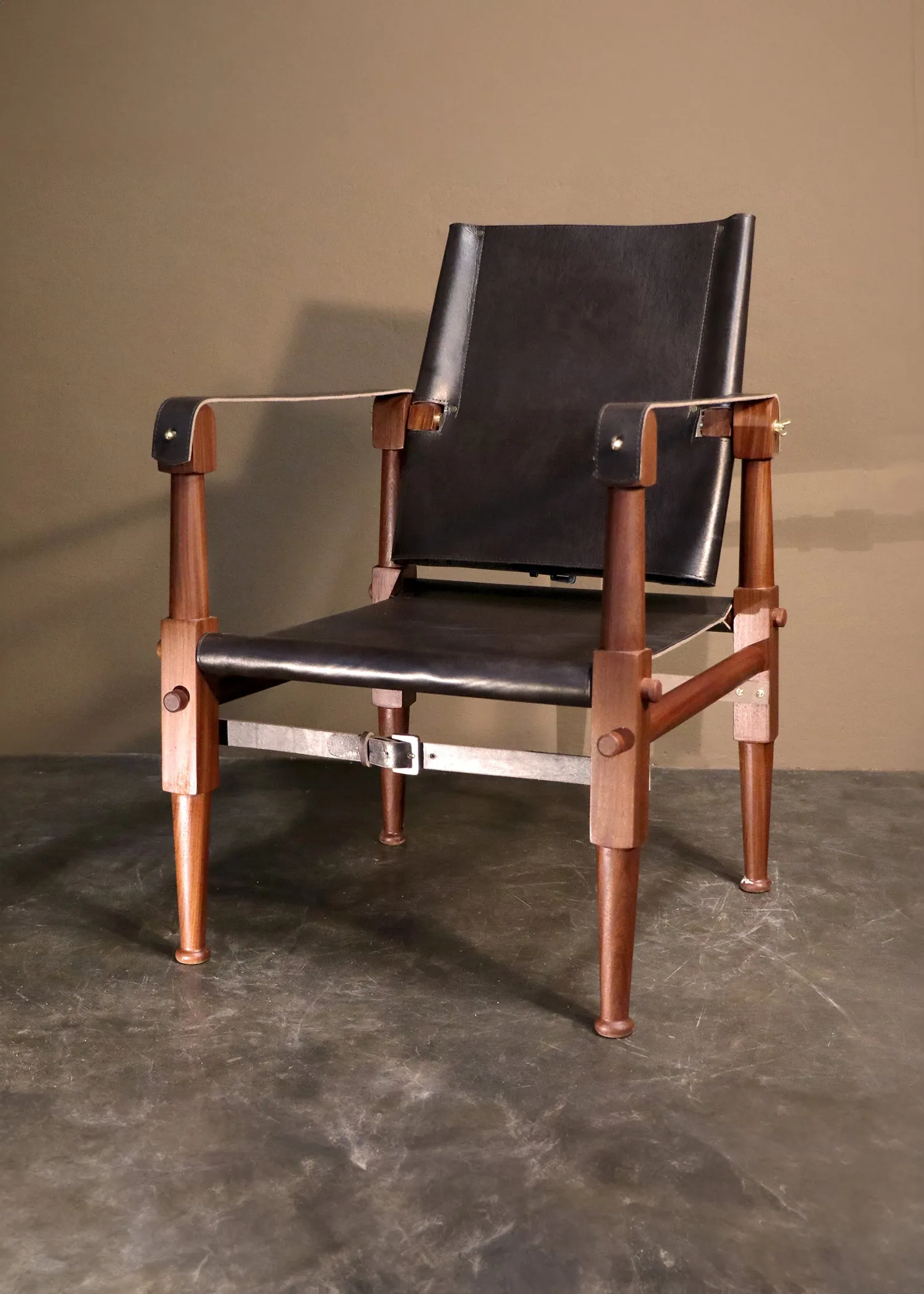 Roorkhee Portable Leather Arm Chair