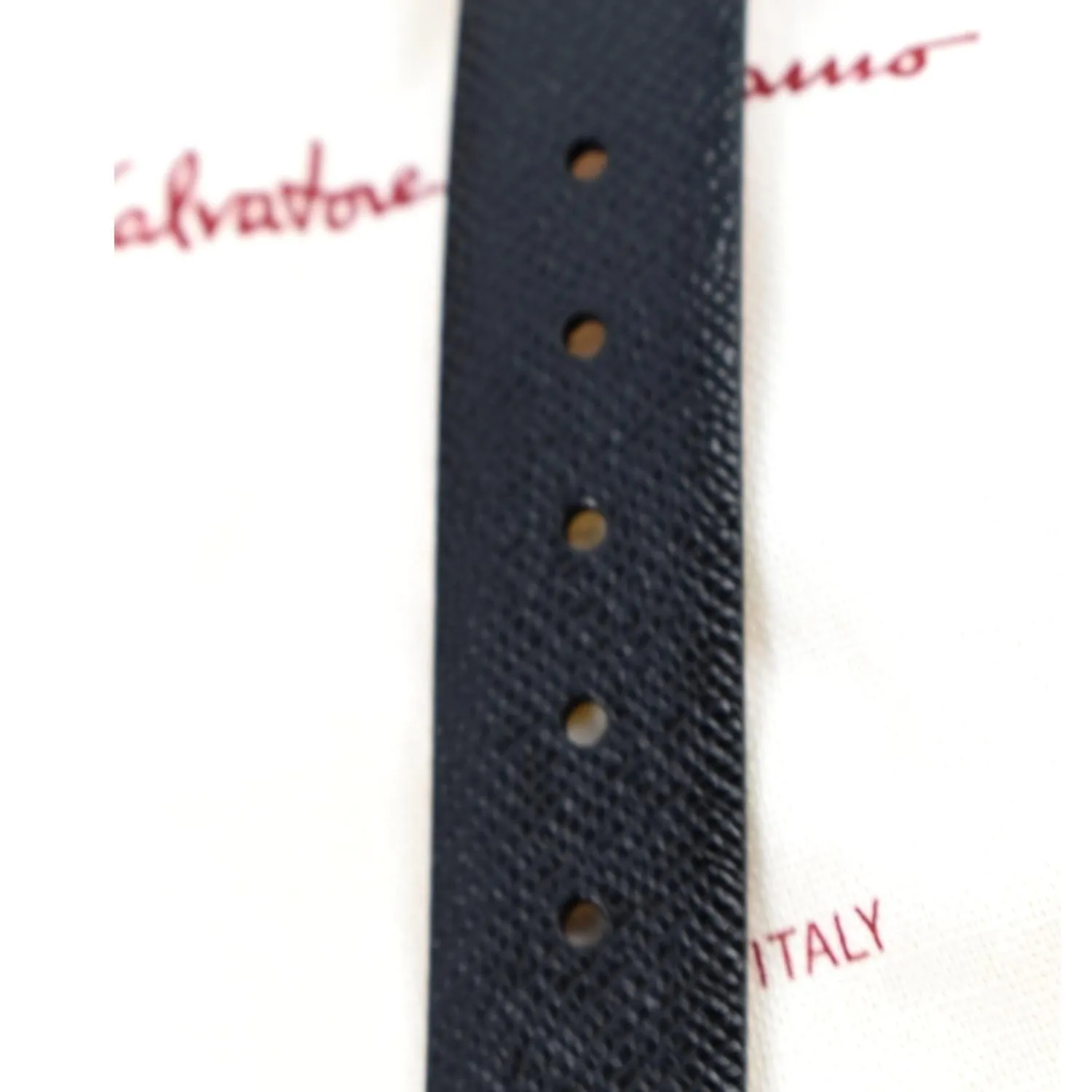SALVATORE FERRAGAMO Gancini Buckle Reversible Belt Black Size 40