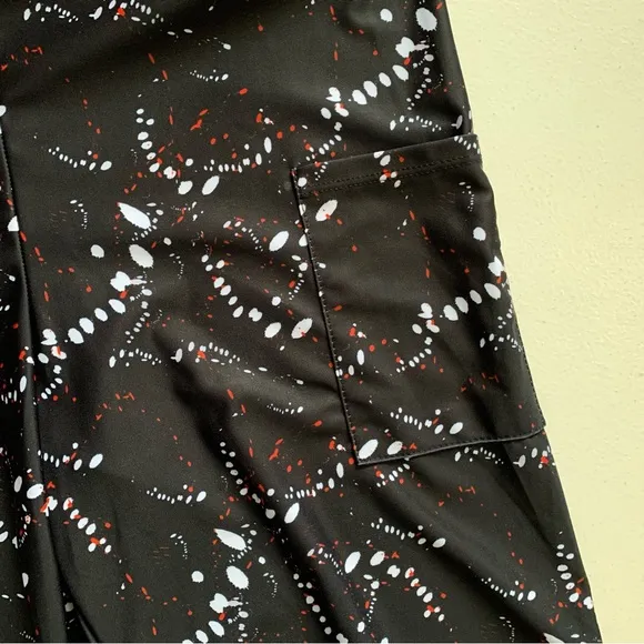 Skort Obsession Women’s Size Large Red Alert Activewear Skirt Skort NWT