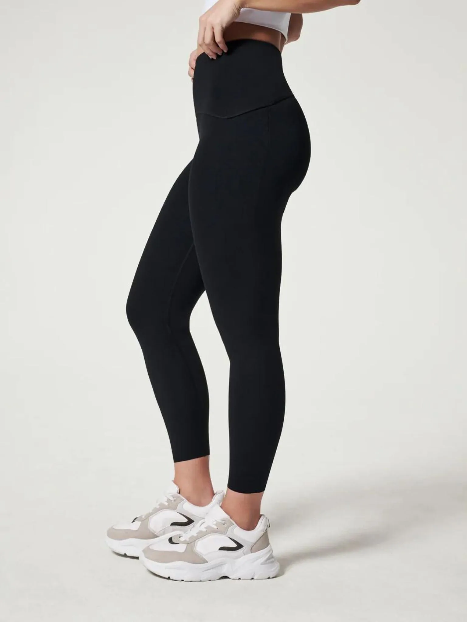 SPANX Booty Boost 7/8 Legging