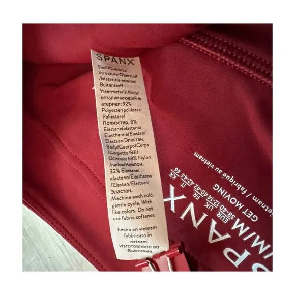 SPANX Womens Get Moving Pleated Tennis Pickleball Skort $88 NEW Size Medium Red