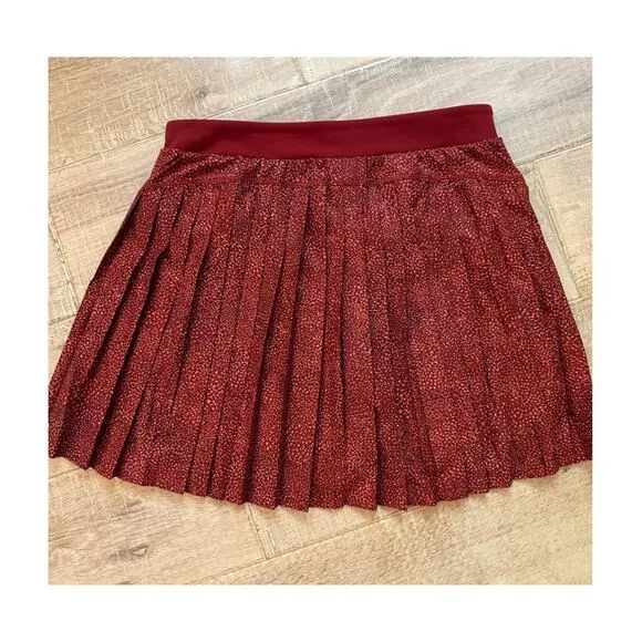 SPANX Womens Get Moving Pleated Tennis Pickleball Skort $88 NEW Size Medium Red
