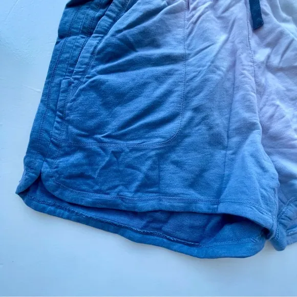Splendid blue &amp; white tie dye drawstring shorts XS