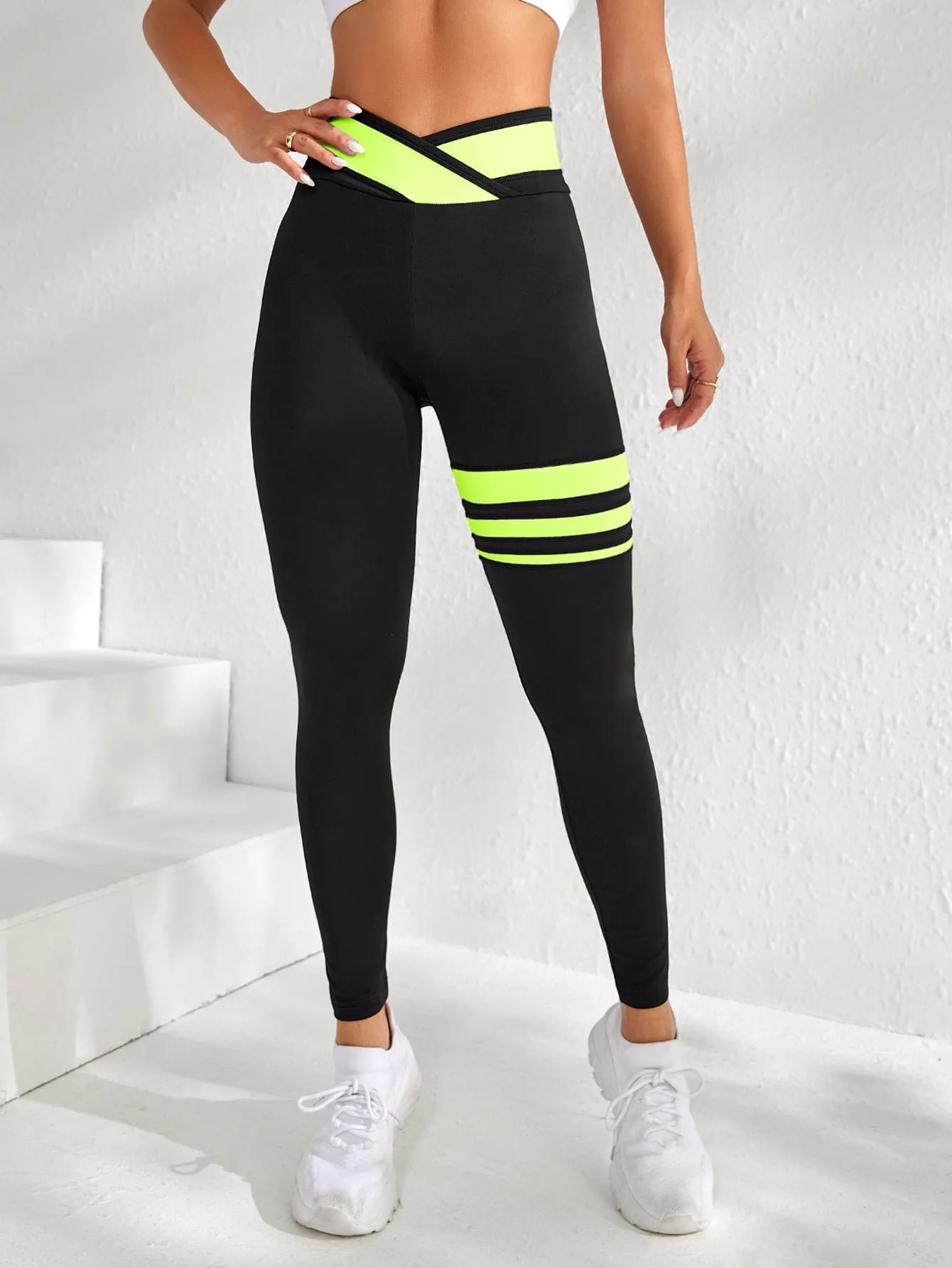 Striped Print Yoga Tights Seamless Crossover Waist Athletic Leggings