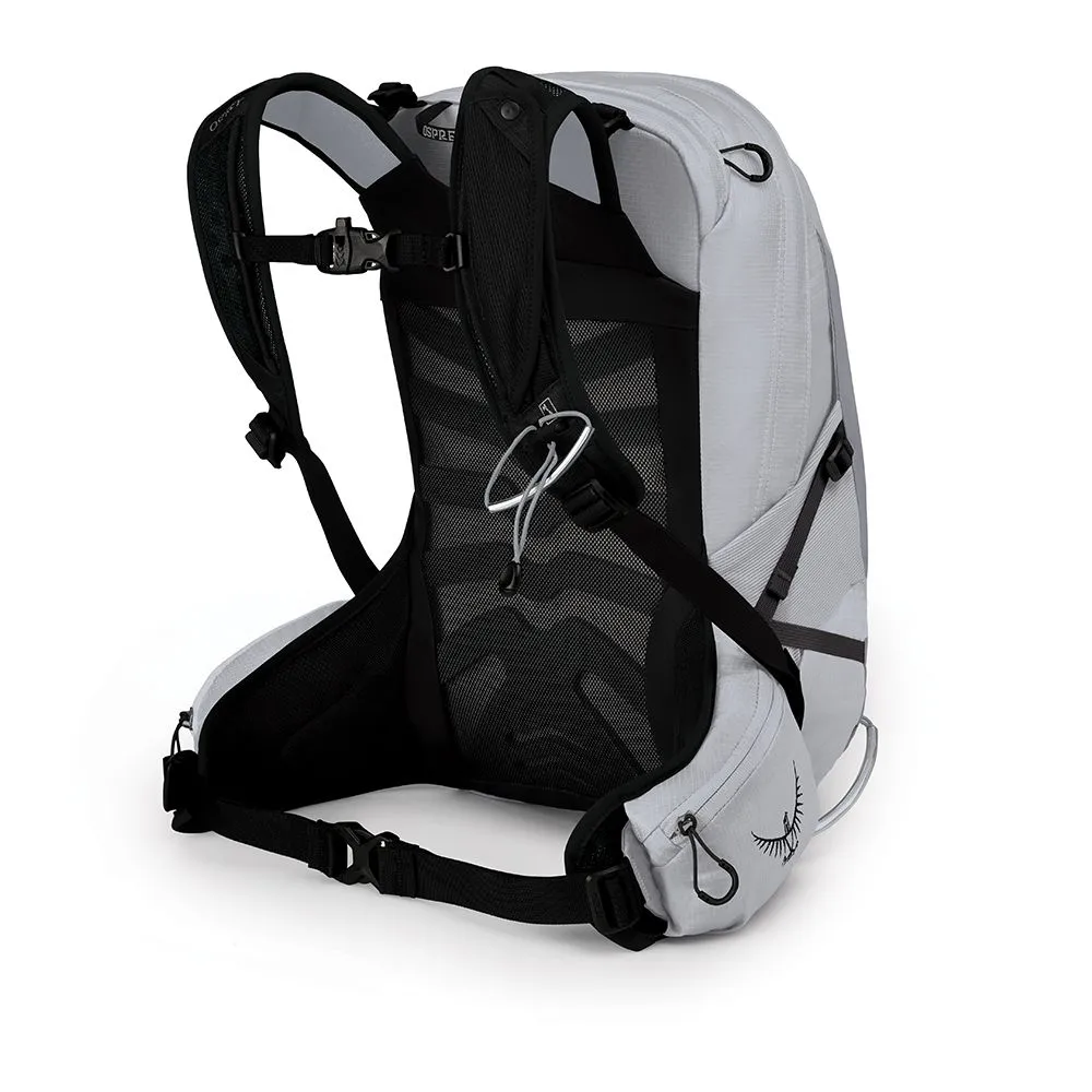 Tempest 9 W