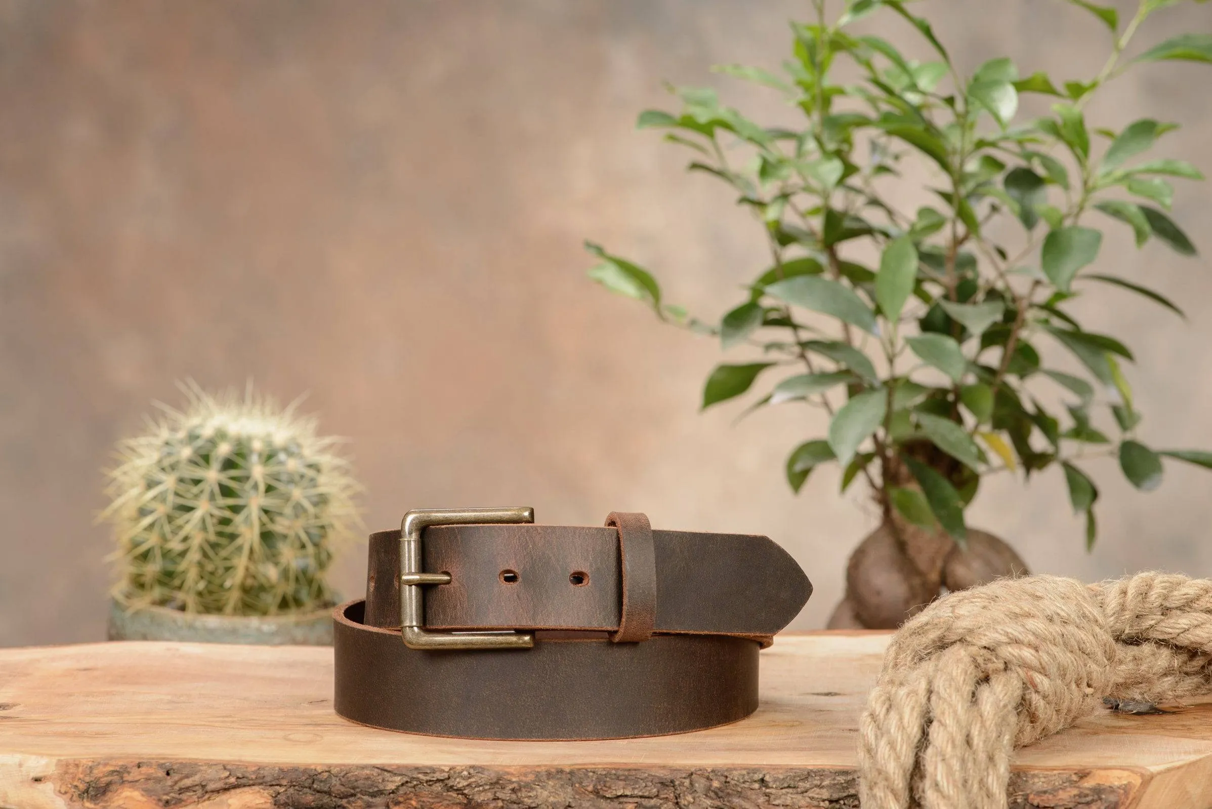 The Crazy Horse: Men's Rustic Brown Non Stitched Leather Belt 1.50"
