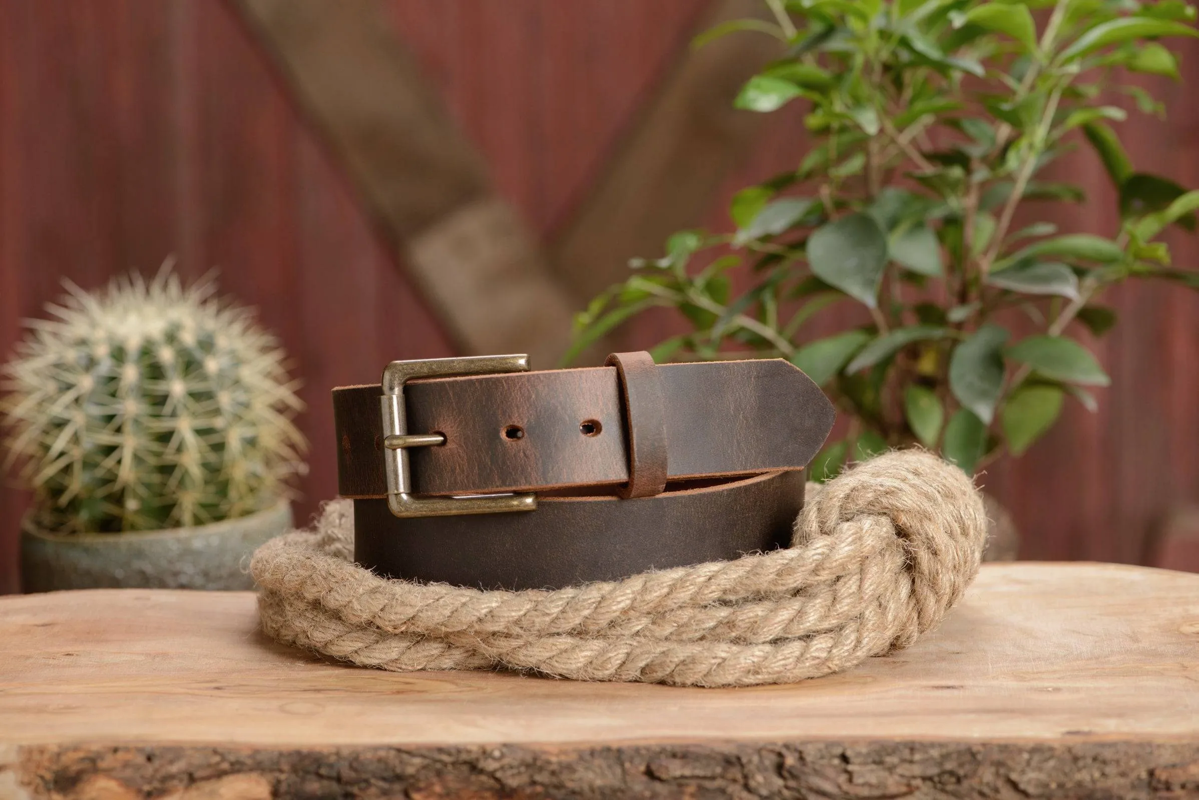 The Crazy Horse: Men's Rustic Brown Non Stitched Leather Belt 1.50"