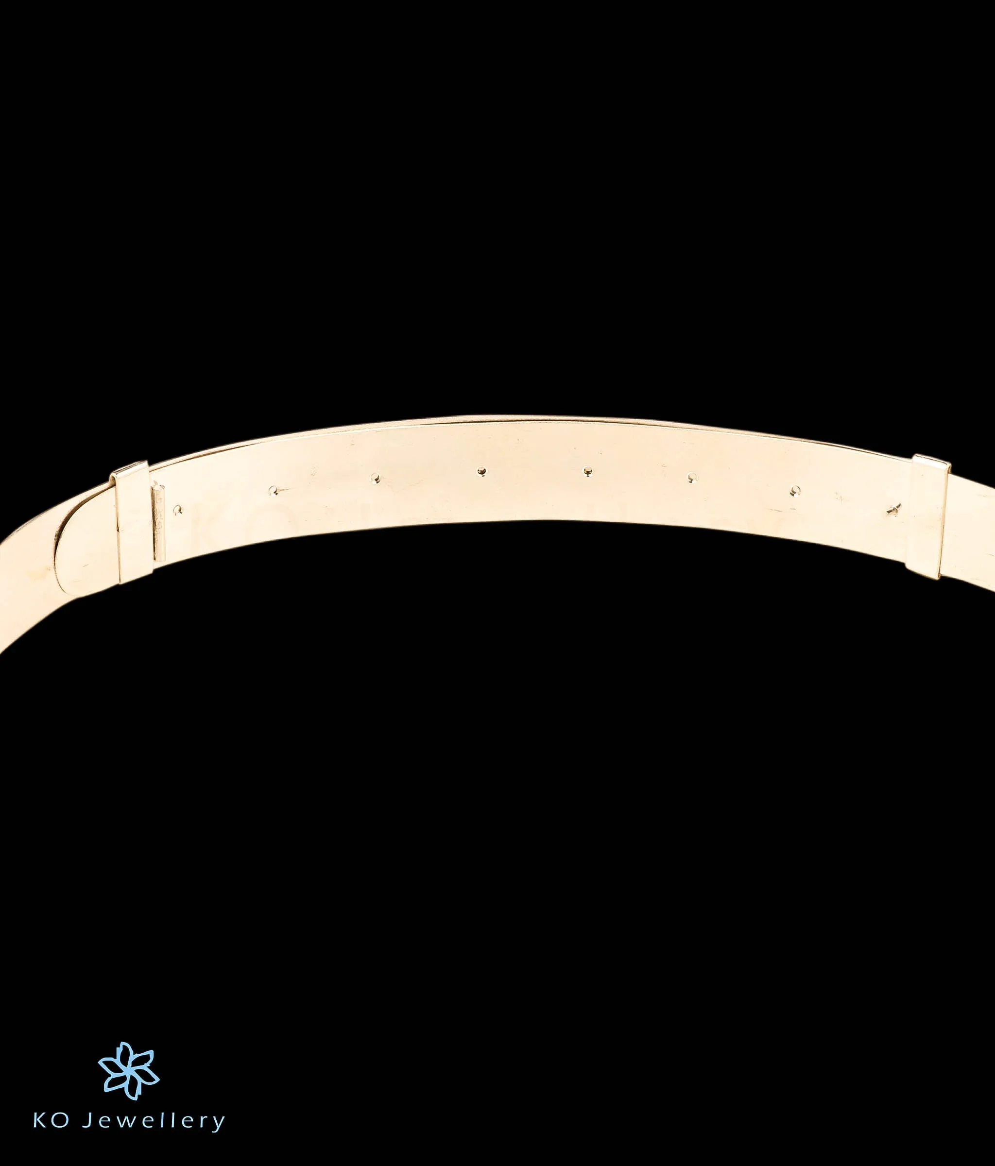 The Vidisha Silver Kundan Waist belt