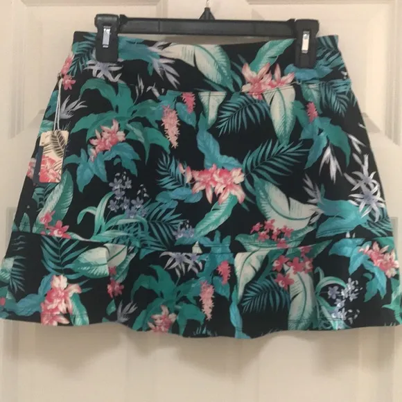 Tommy Bahama Tennis/Golf/Pickleball Skort, NWT!