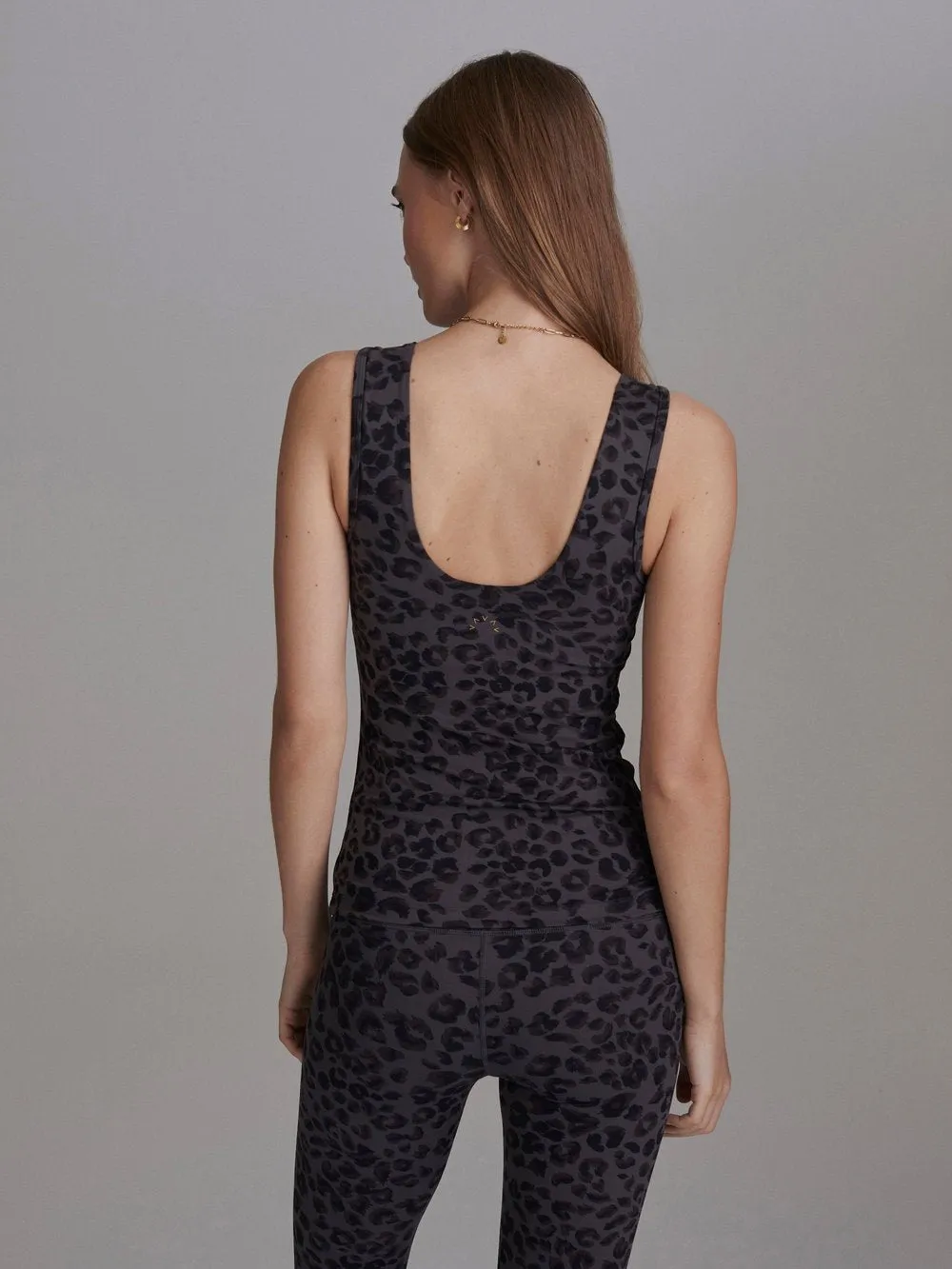 VARLEY Aletta Vest Iron Grey Cheetah