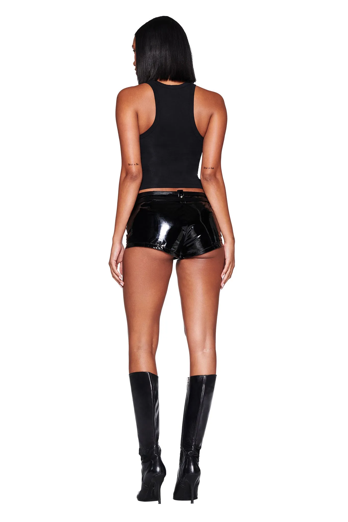 VEGA HOT SHORT - BLACK
