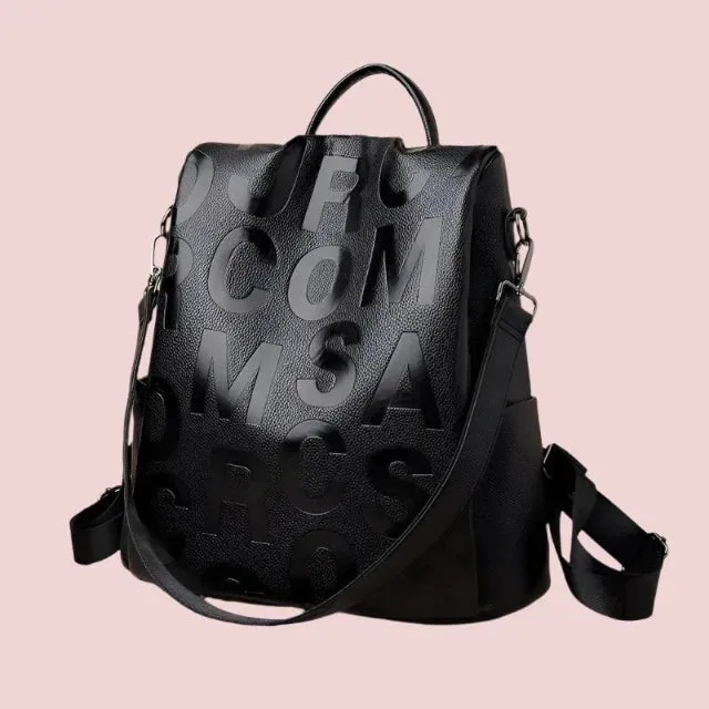 Versatile Shoulder bag in high quality soft leather lettering