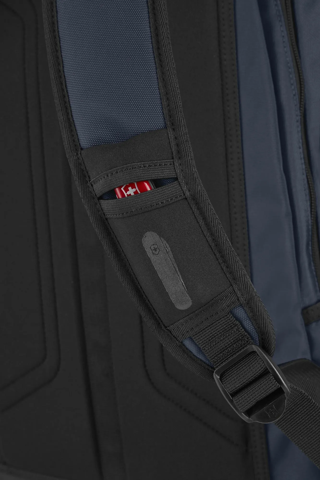 Victorinox Altmont Original Laptop Backpack