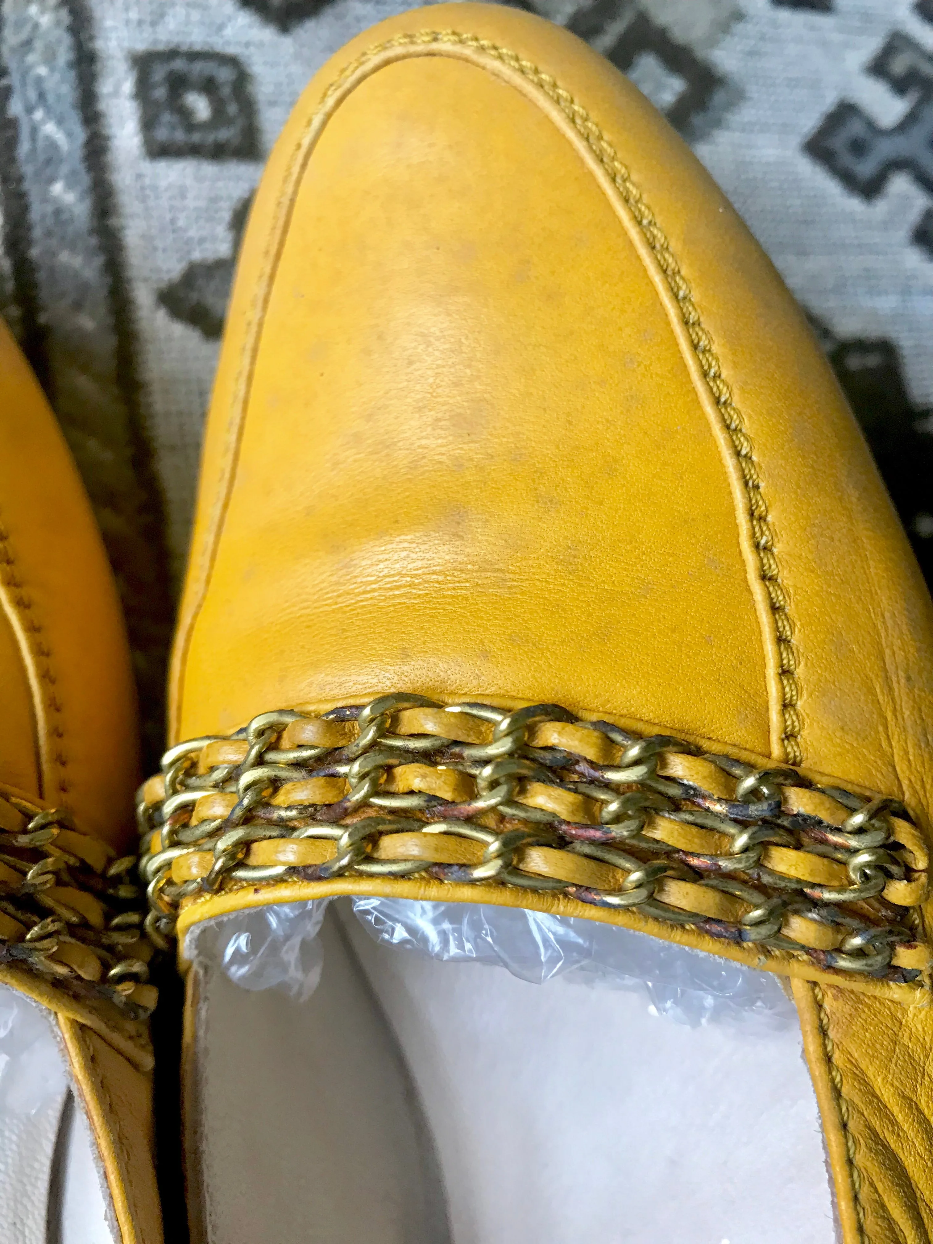 Vintage CHANEL yellow calfskin leather flat pump shoes with triple skinny chain belts. EU 36, US6-6.5