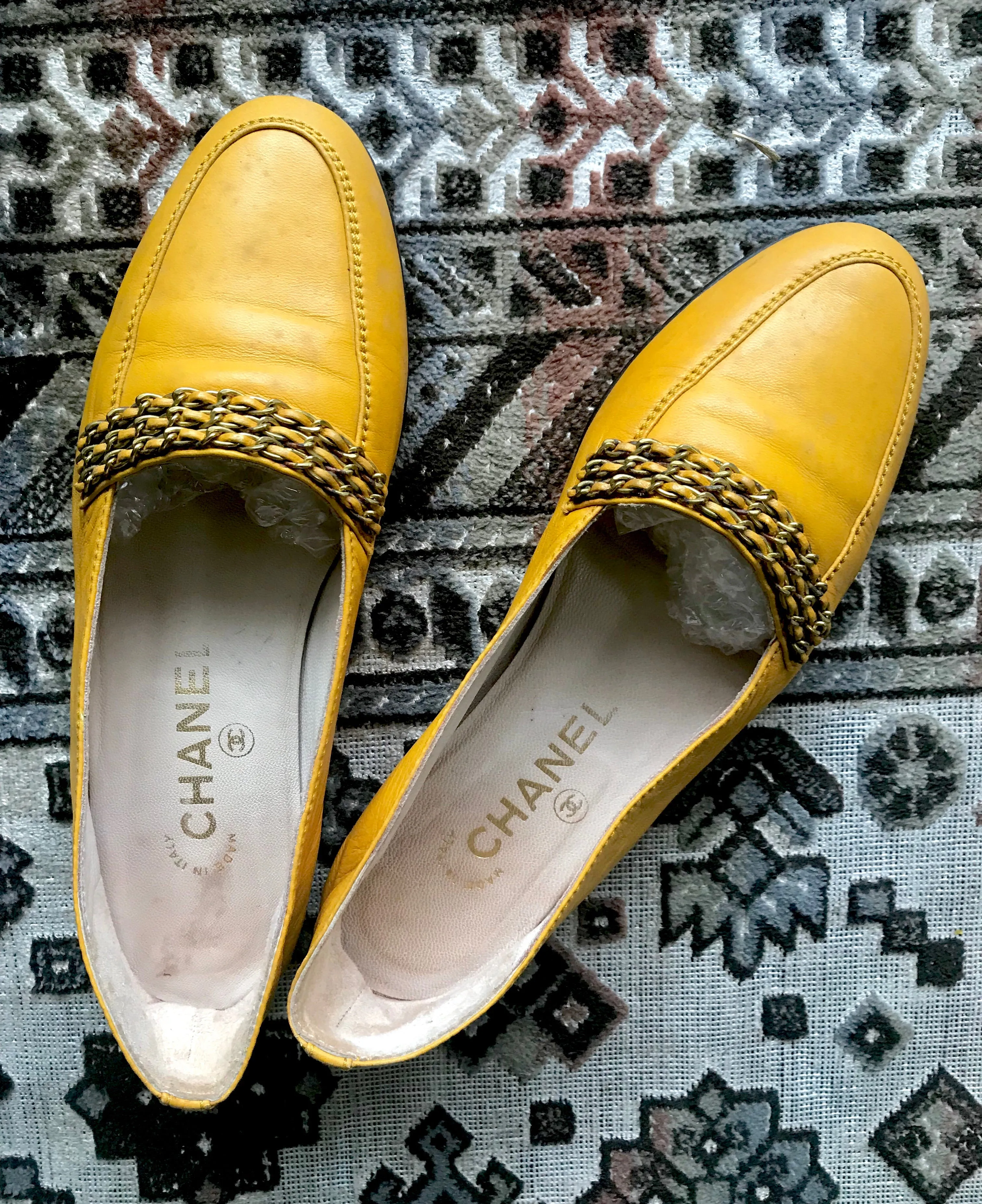 Vintage CHANEL yellow calfskin leather flat pump shoes with triple skinny chain belts. EU 36, US6-6.5