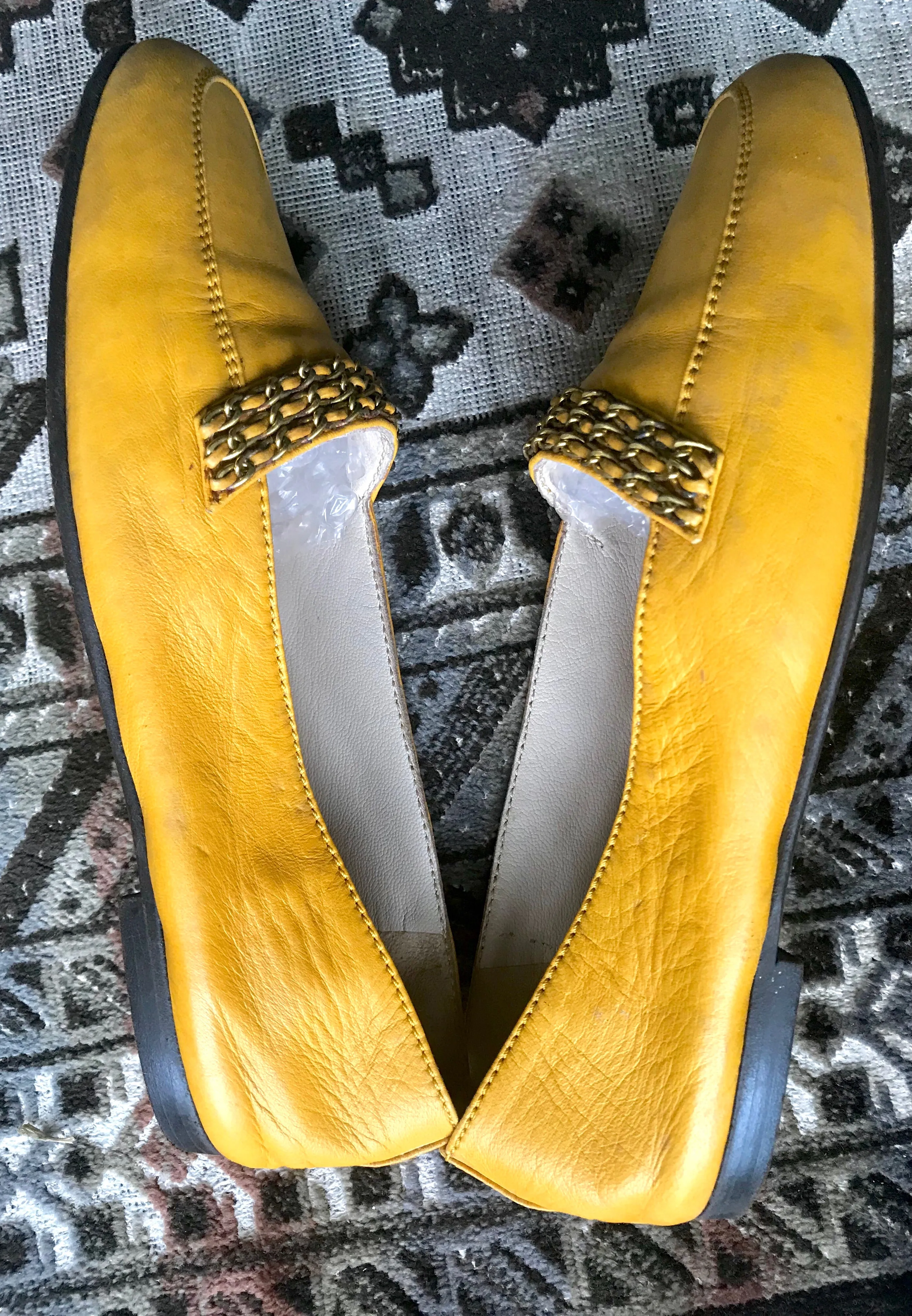 Vintage CHANEL yellow calfskin leather flat pump shoes with triple skinny chain belts. EU 36, US6-6.5