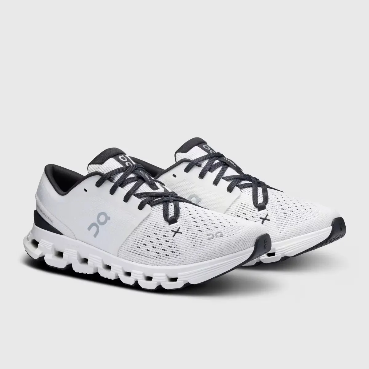 Women's Cloud X 4