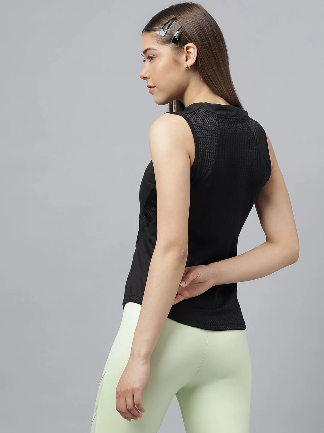 Women's front zipper sleeveless top